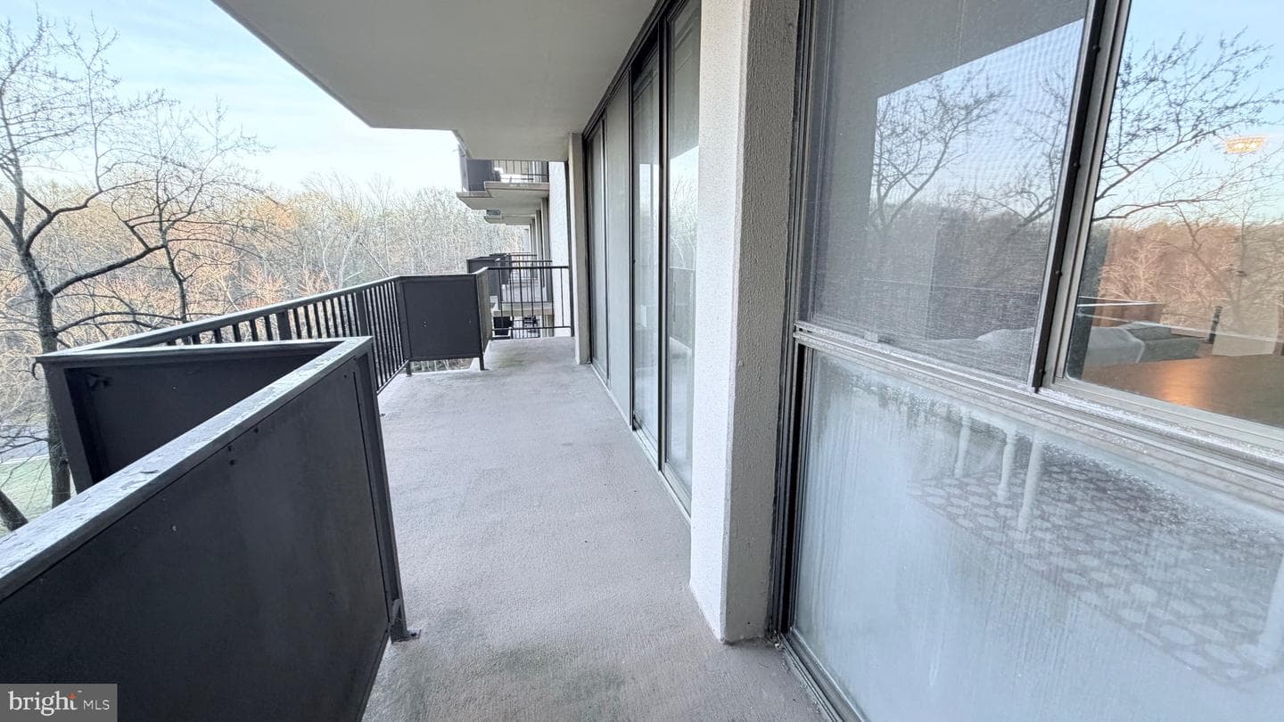 6100 Westchester Park Drive #609 photo 21