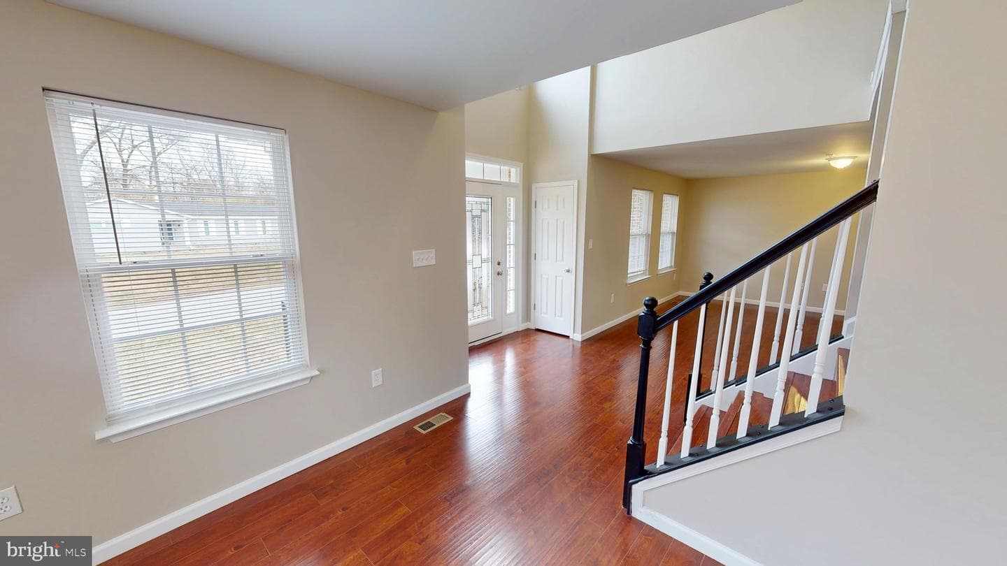 725 Gleneagles Drive photo 20
