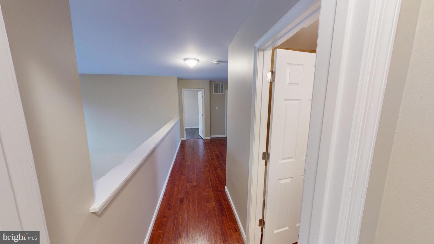 725 Gleneagles Drive photo 93