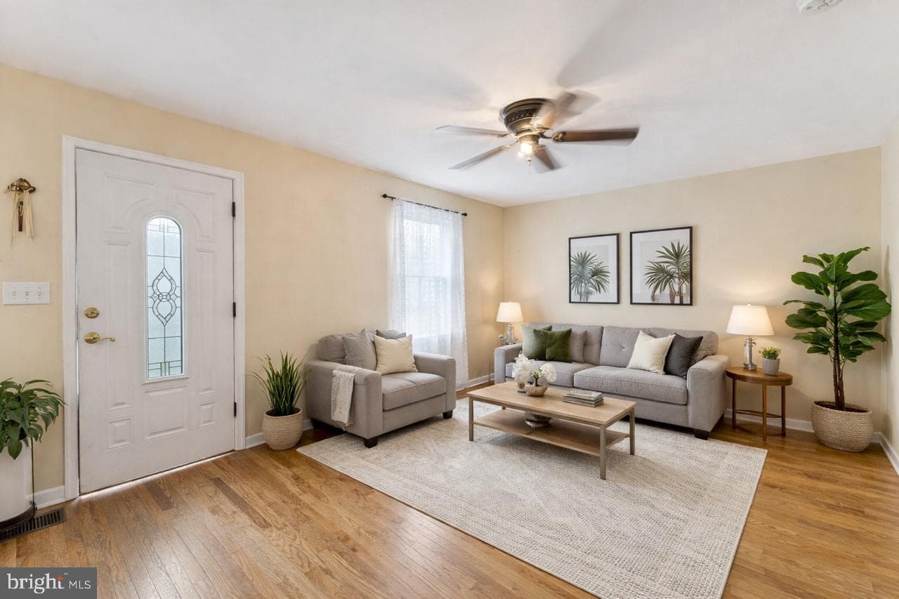 8411 Brady Avenue photo 4