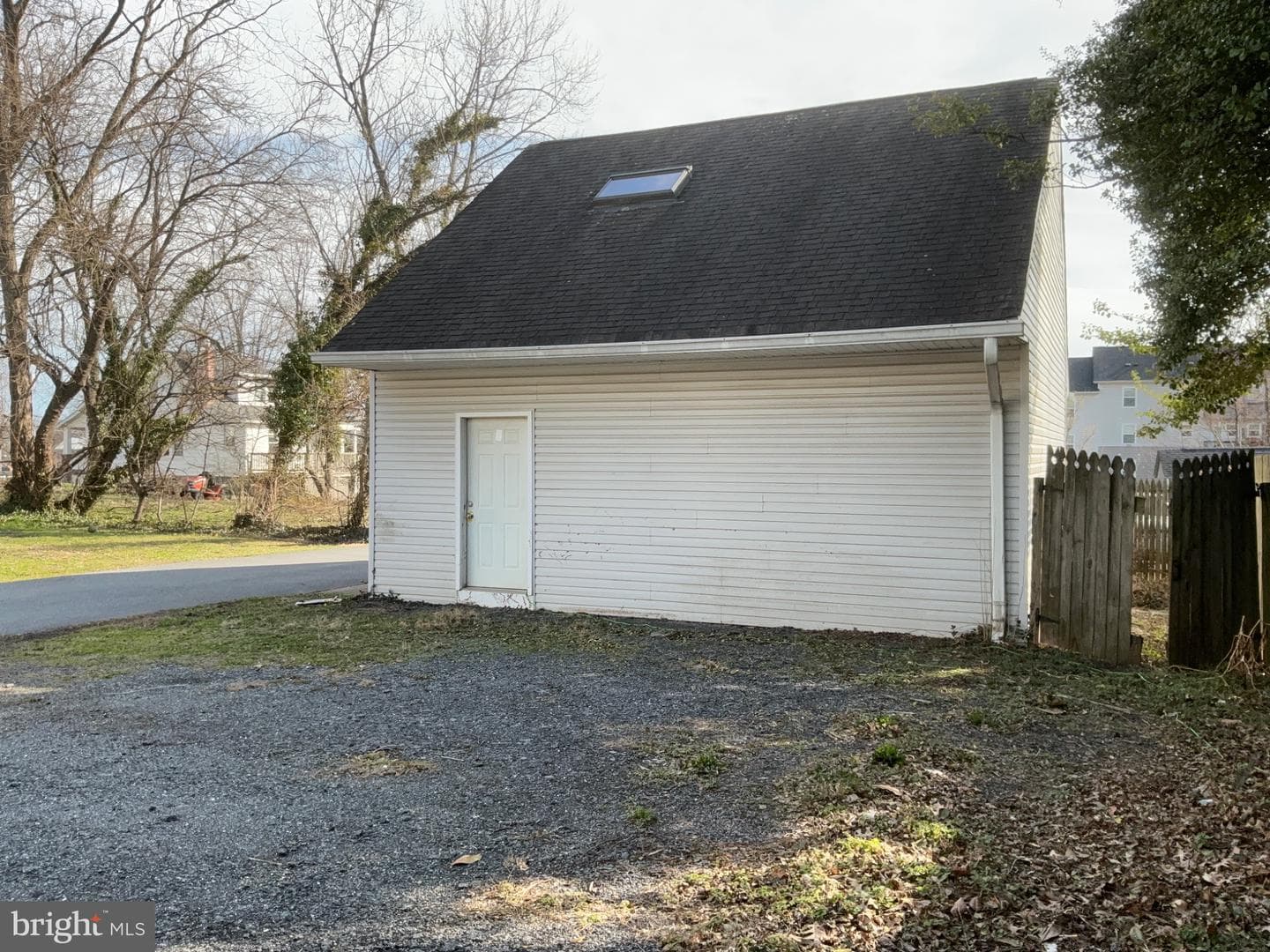 910 Montgomery Street #a photo 6