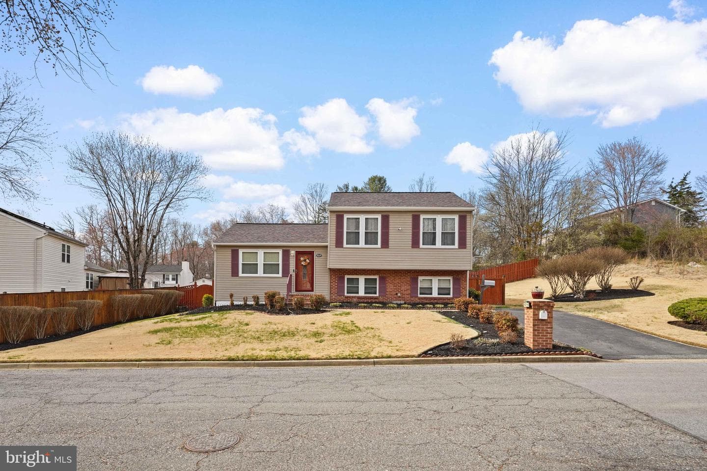 5210 Vienna Drive photo 2