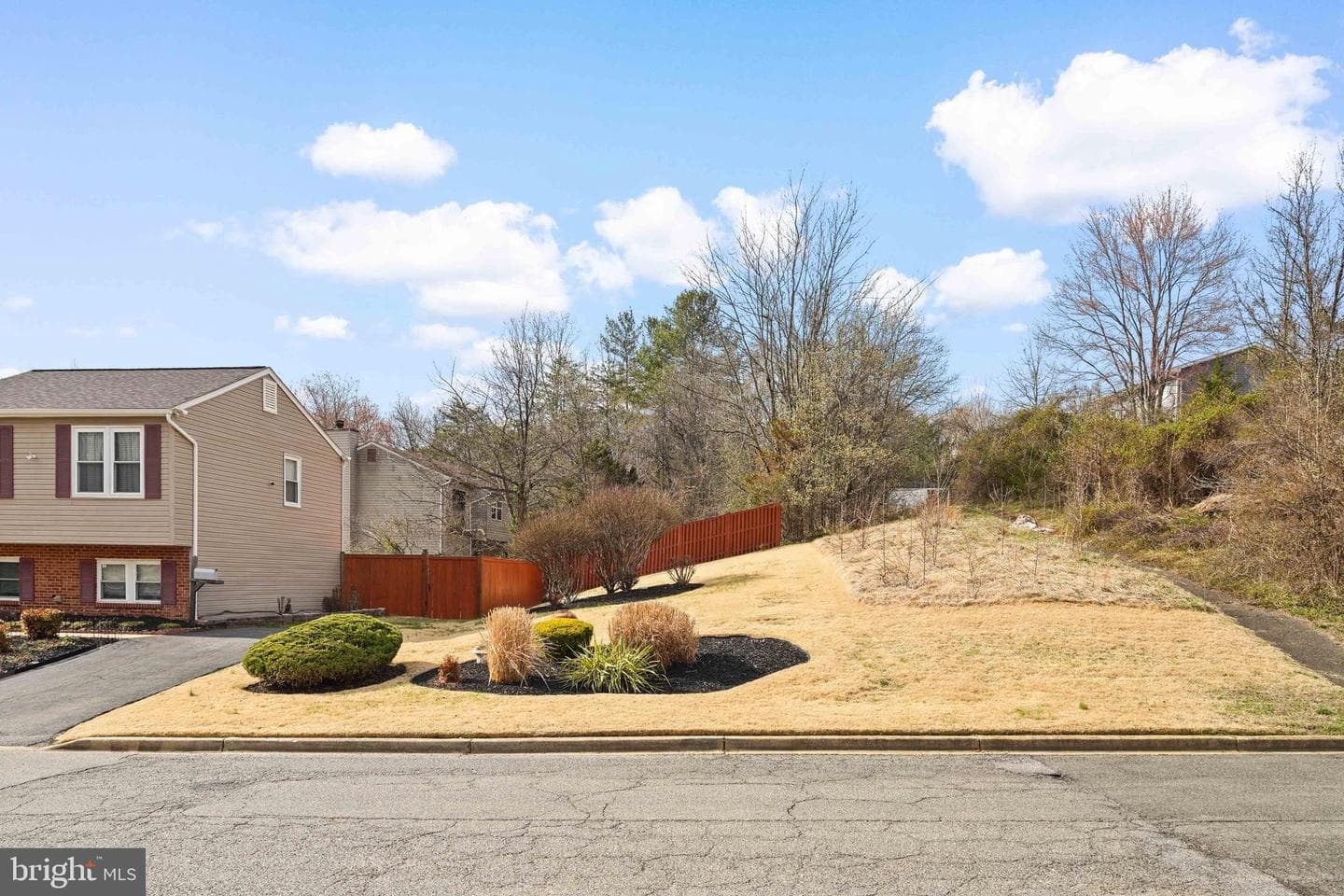 5210 Vienna Drive photo 4