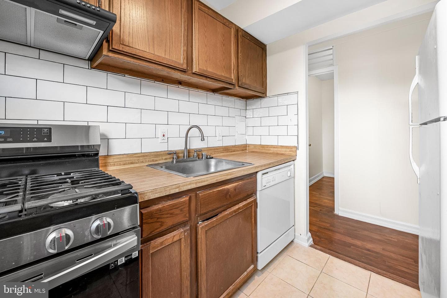 3823 Hamilton Street #b-303 photo 4