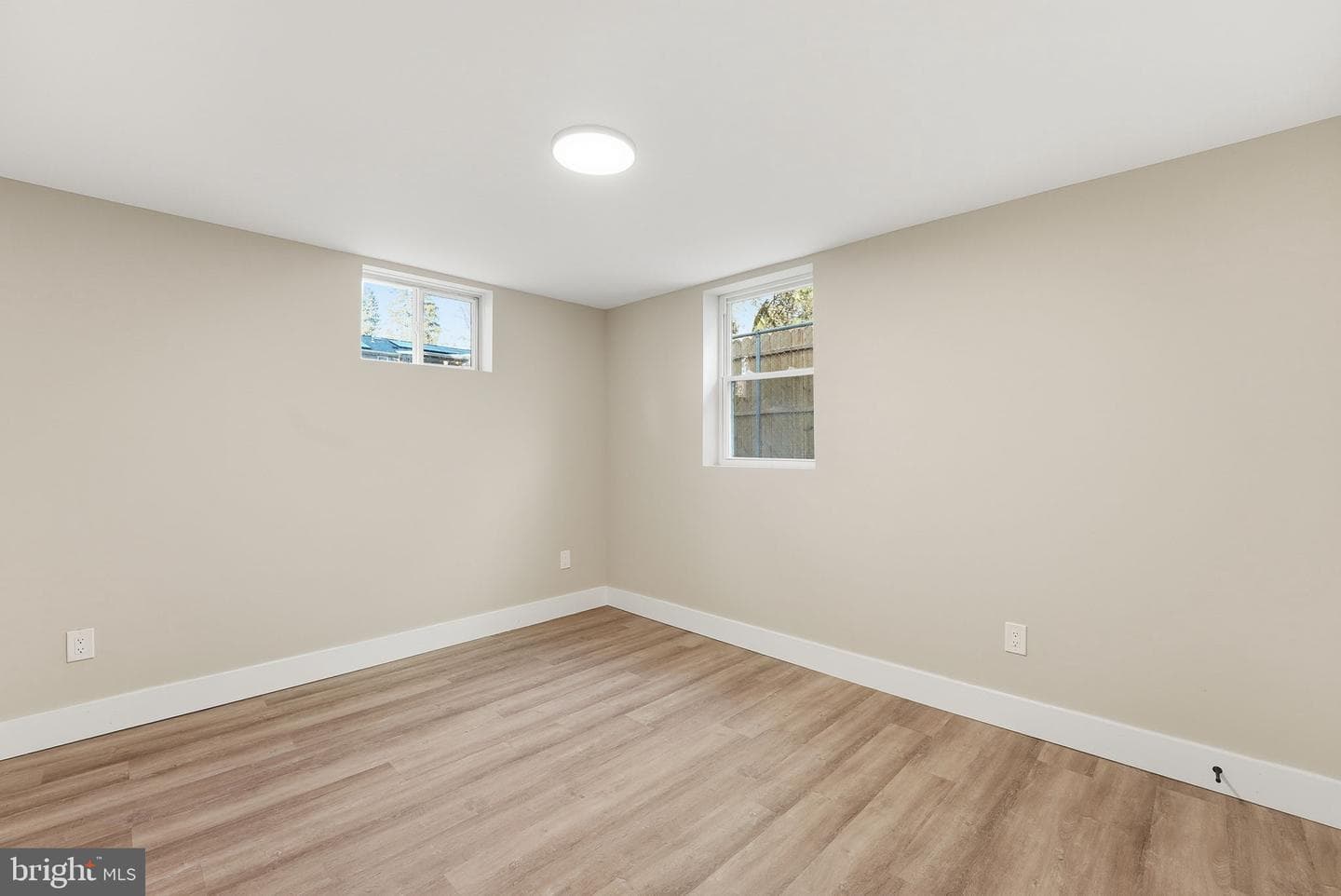 5716 Somerset Road photo 20