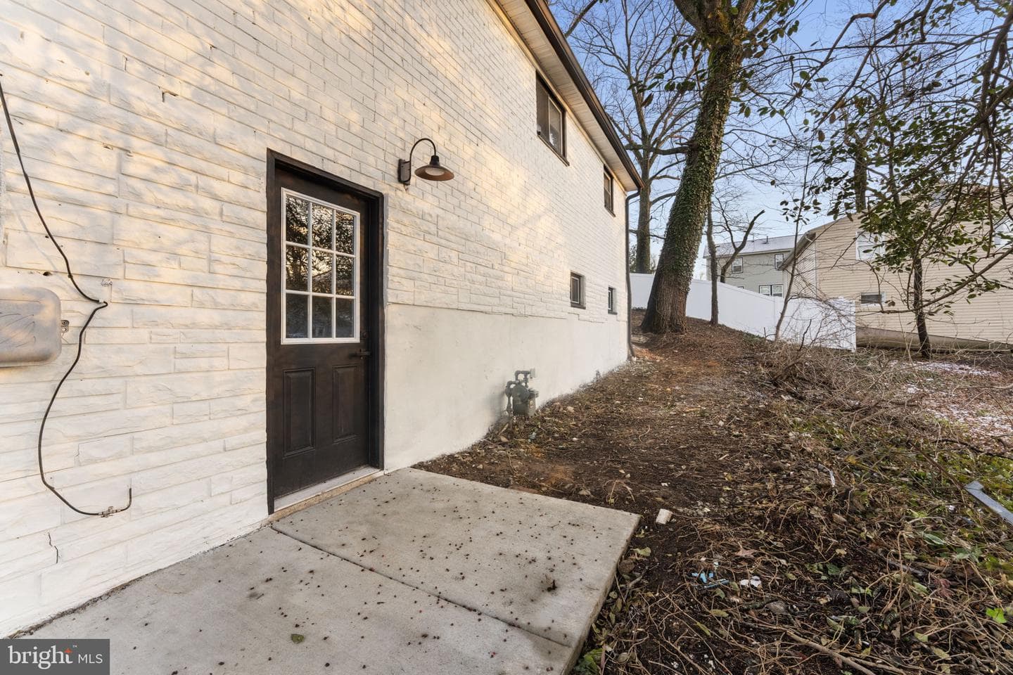 5117 Emo Street photo 41