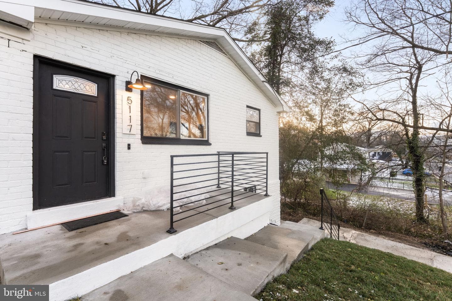 5117 Emo Street photo 5