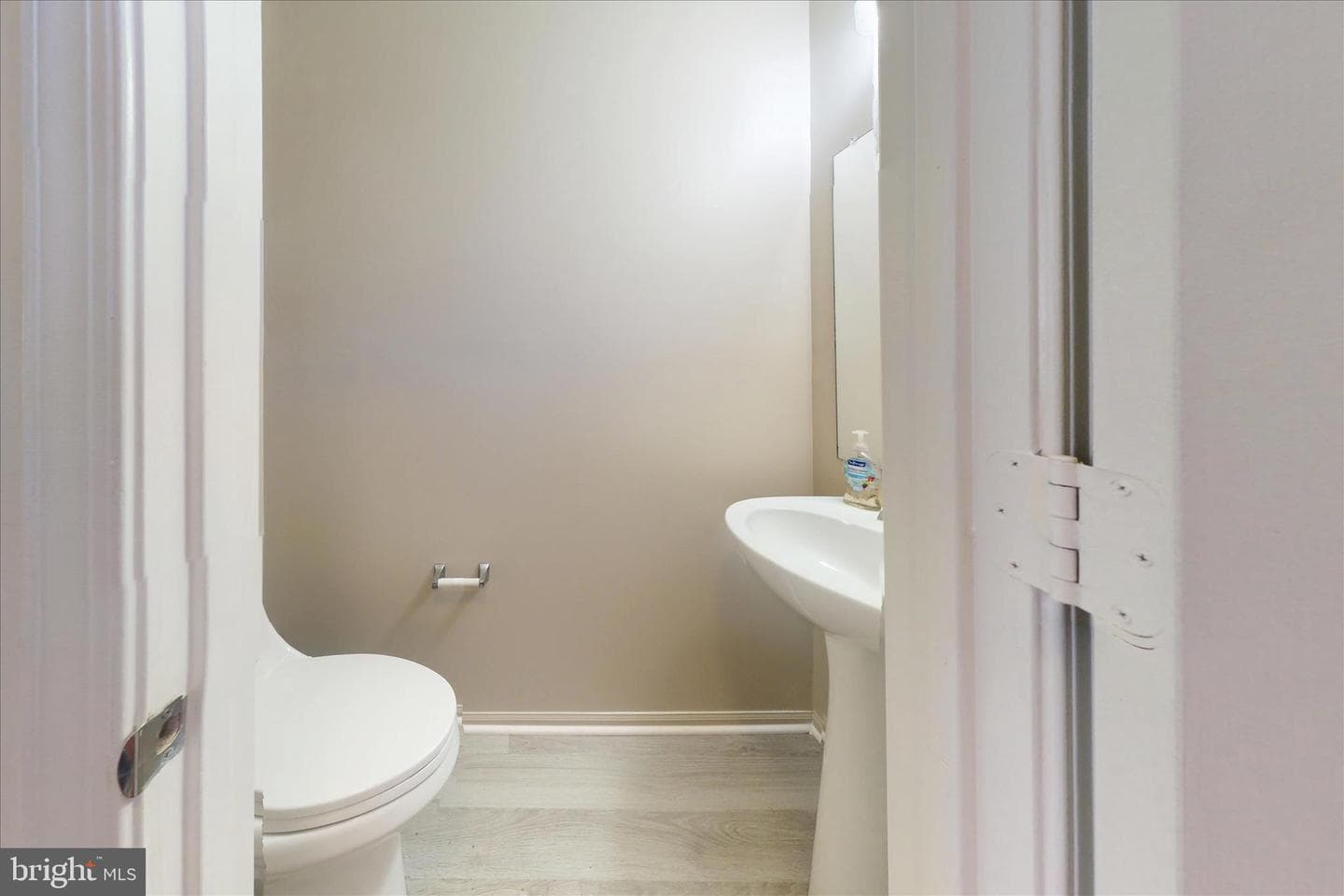 10789 Kitchener Court photo 16