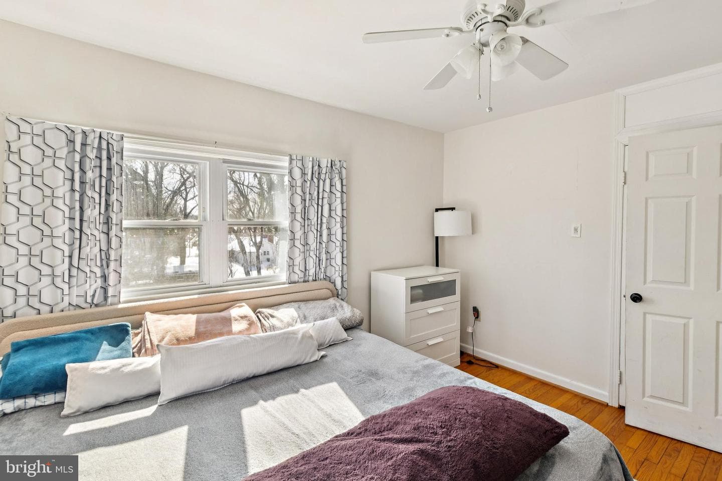 305 Cedar Ridge Drive photo 8