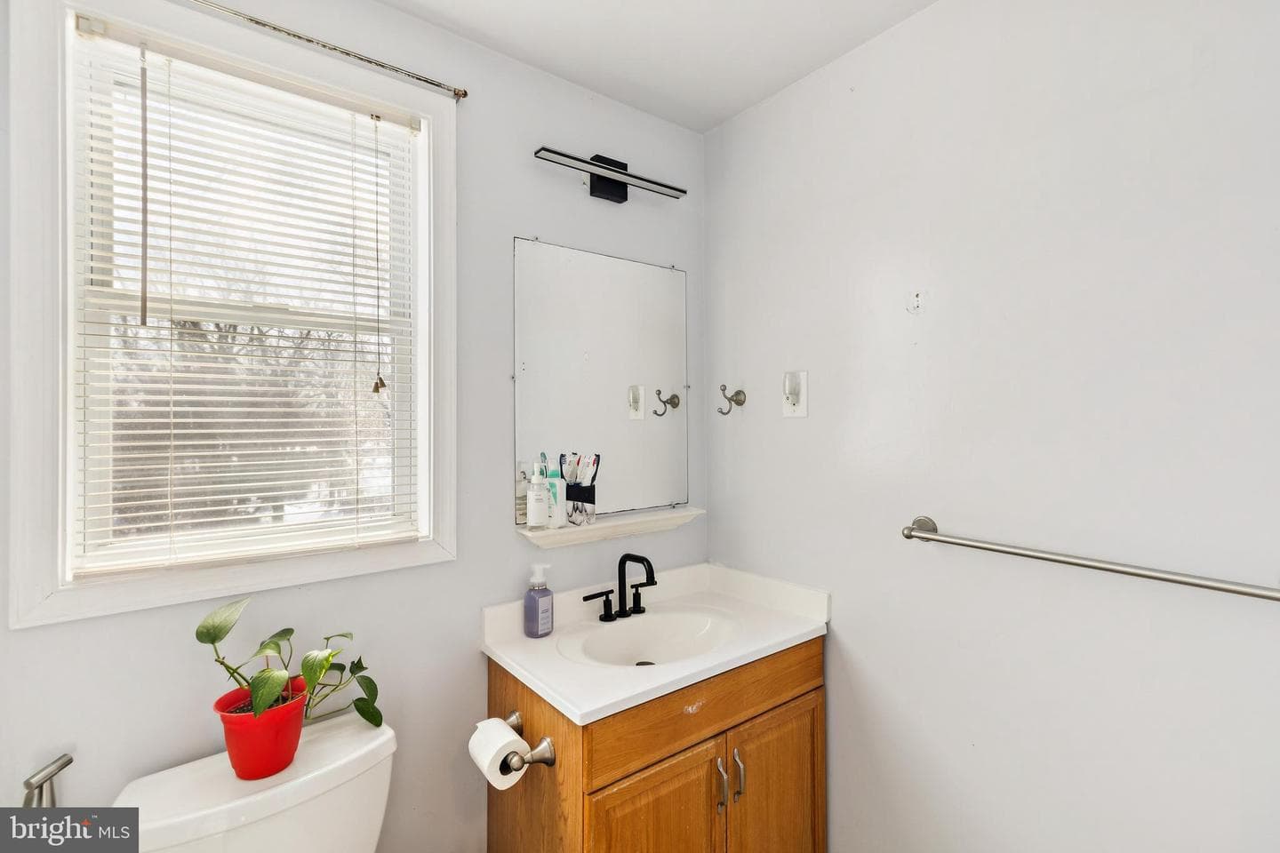 305 Cedar Ridge Drive photo 9