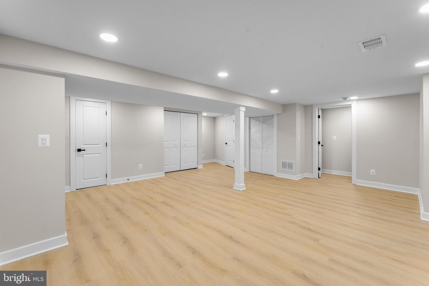 6406 Elmhurst Street photo 27