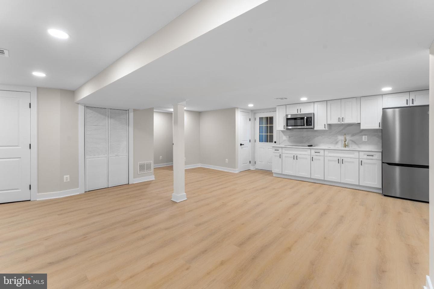 6406 Elmhurst Street photo 29