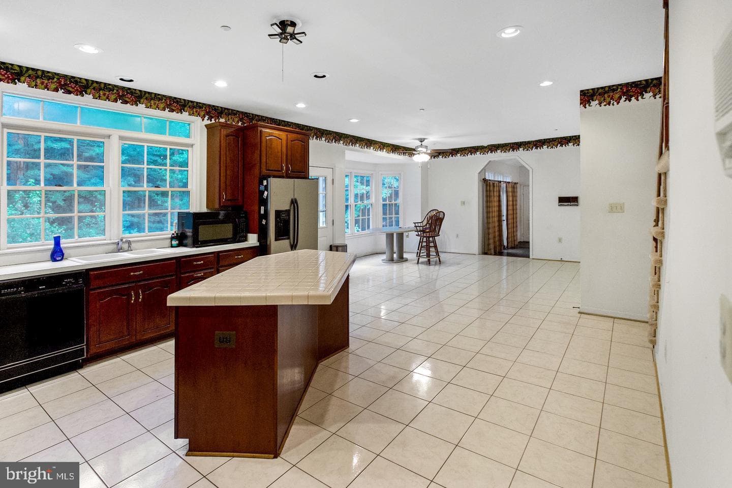13814 W End Farm Road photo 4