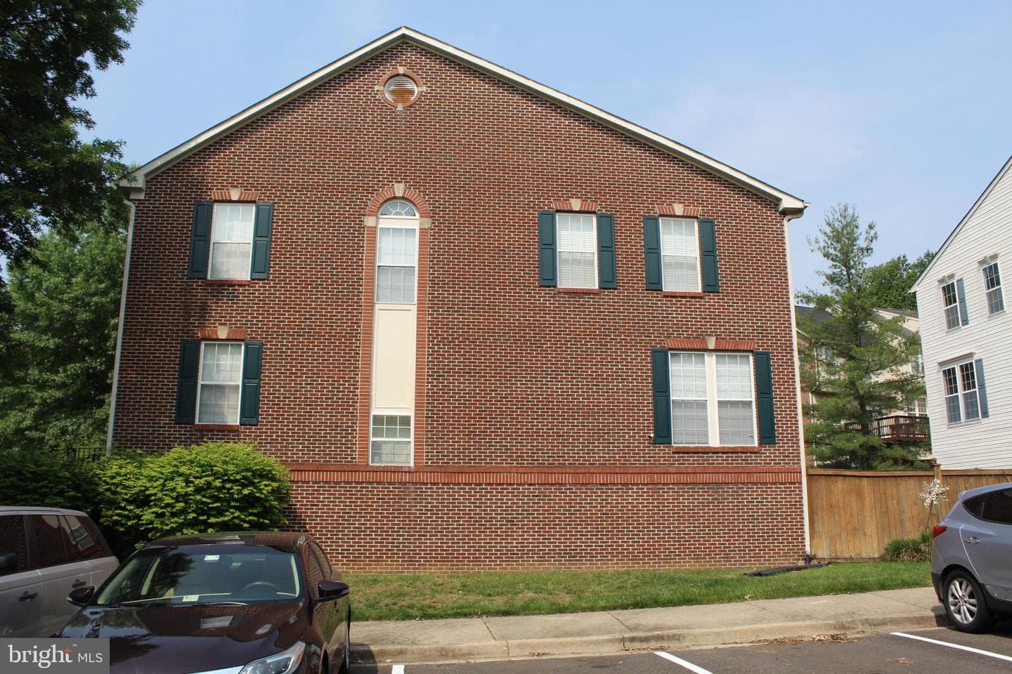 9908 Greenspire Way photo 5