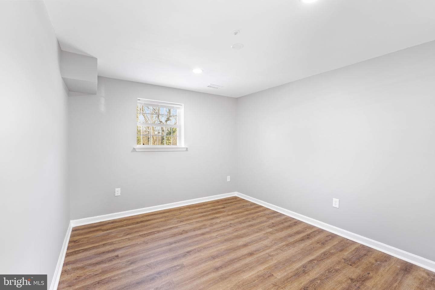 5008 Boydell Avenue photo 10