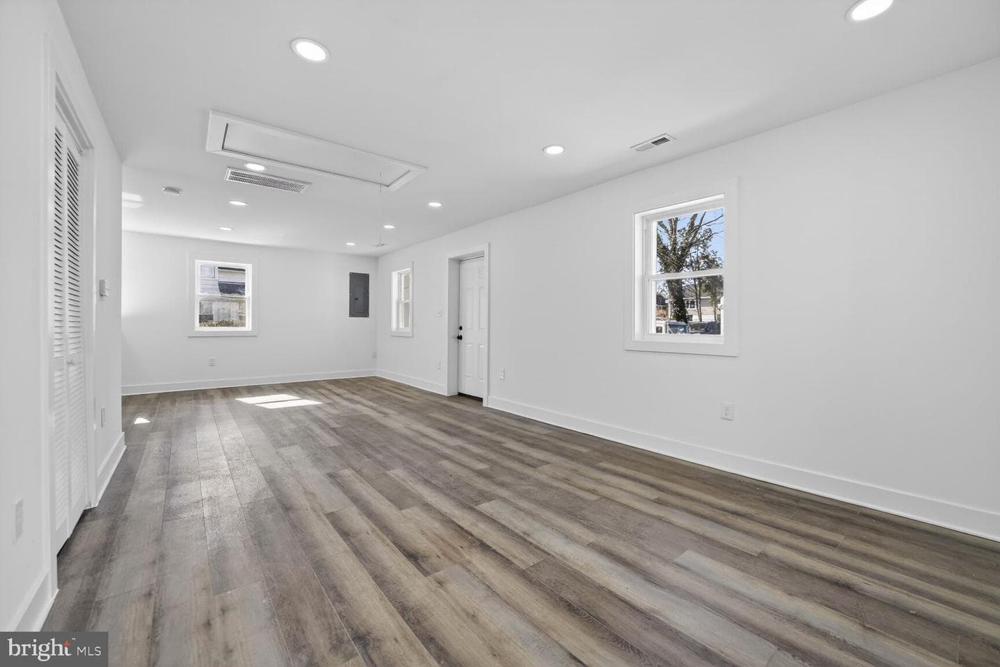 4312 Vine Street photo 11