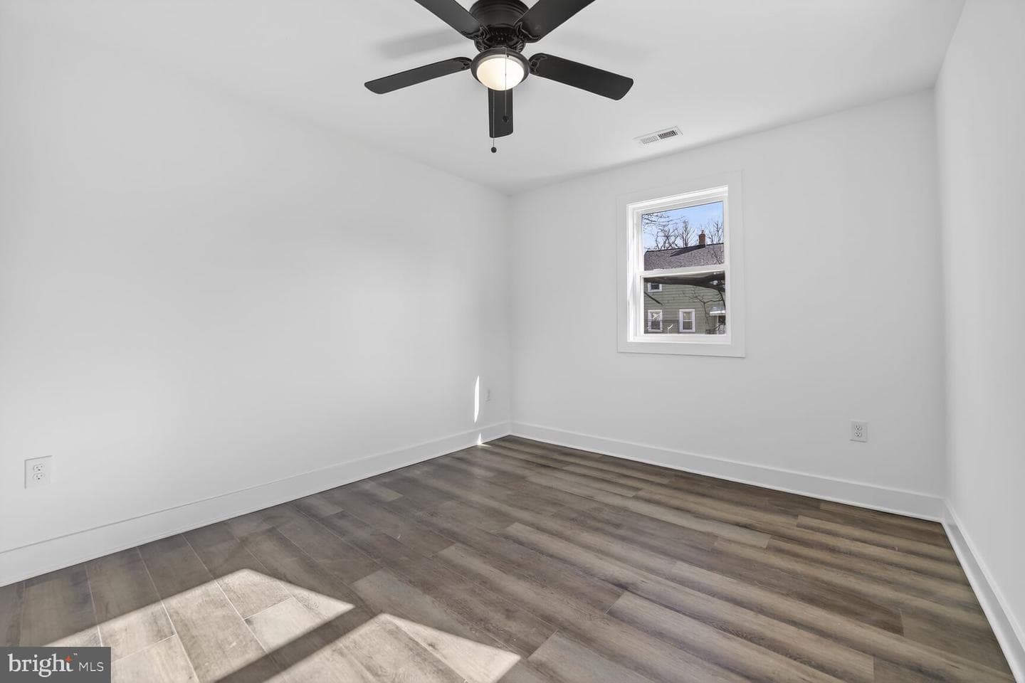 4312 Vine Street photo 18