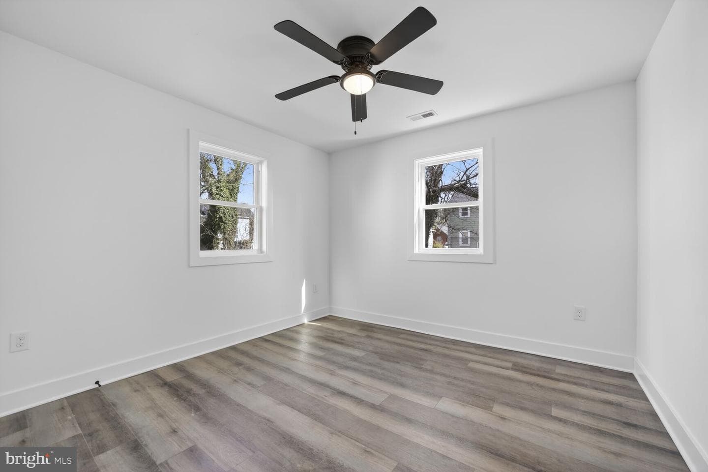 4312 Vine Street photo 24
