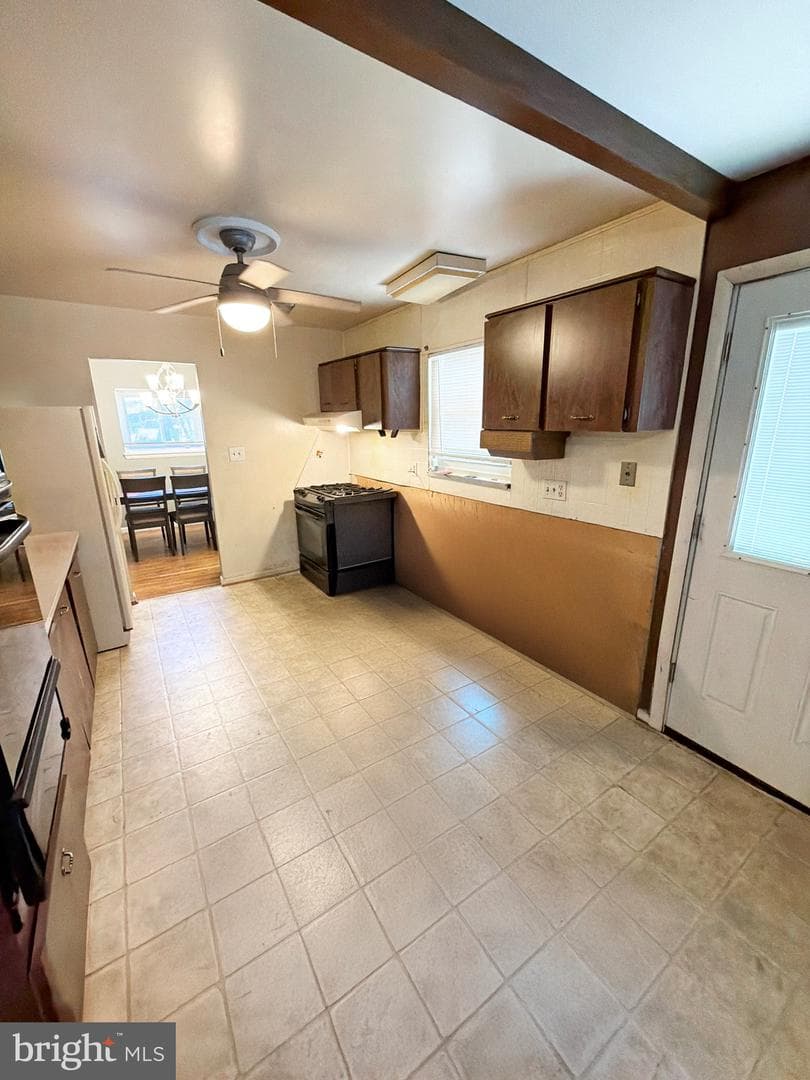 7502 Grange Hall Drive photo 3