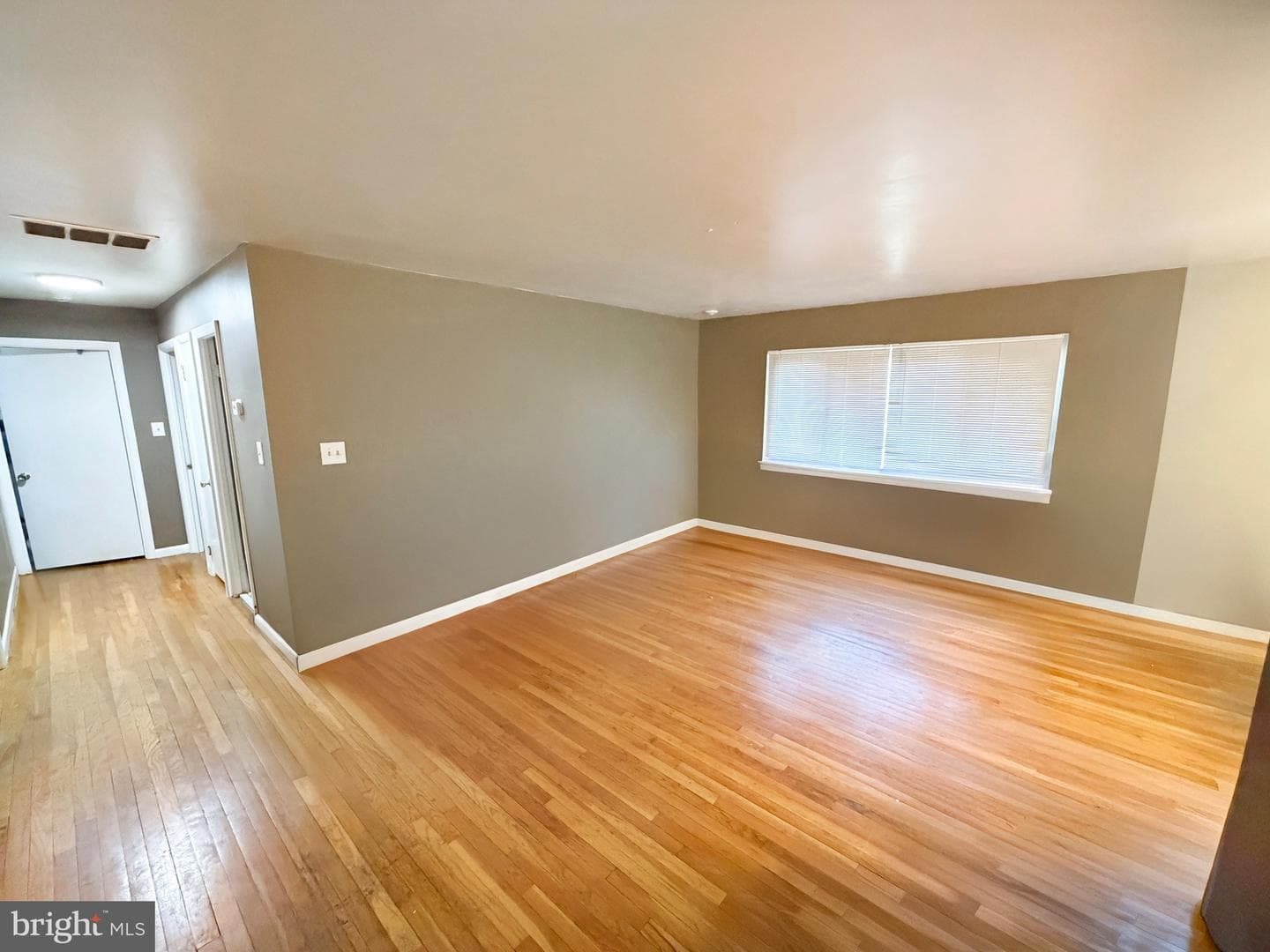 7502 Grange Hall Drive photo 5