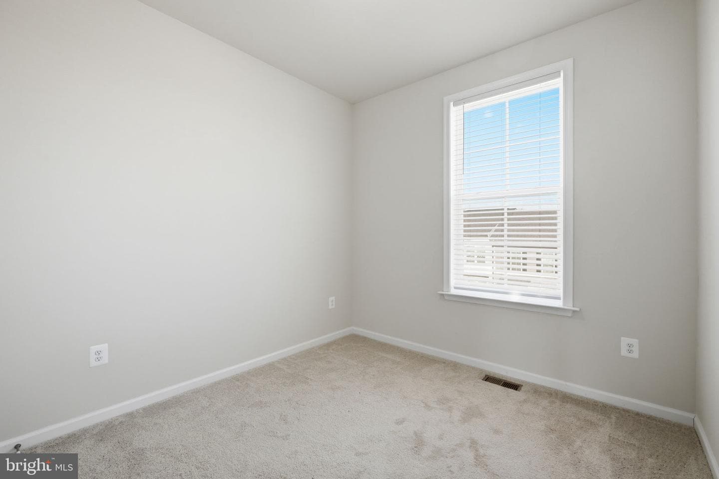 1024 Flester Lane photo 16
