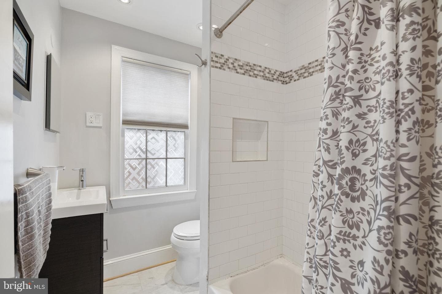 9226 Fowler Lane photo 14