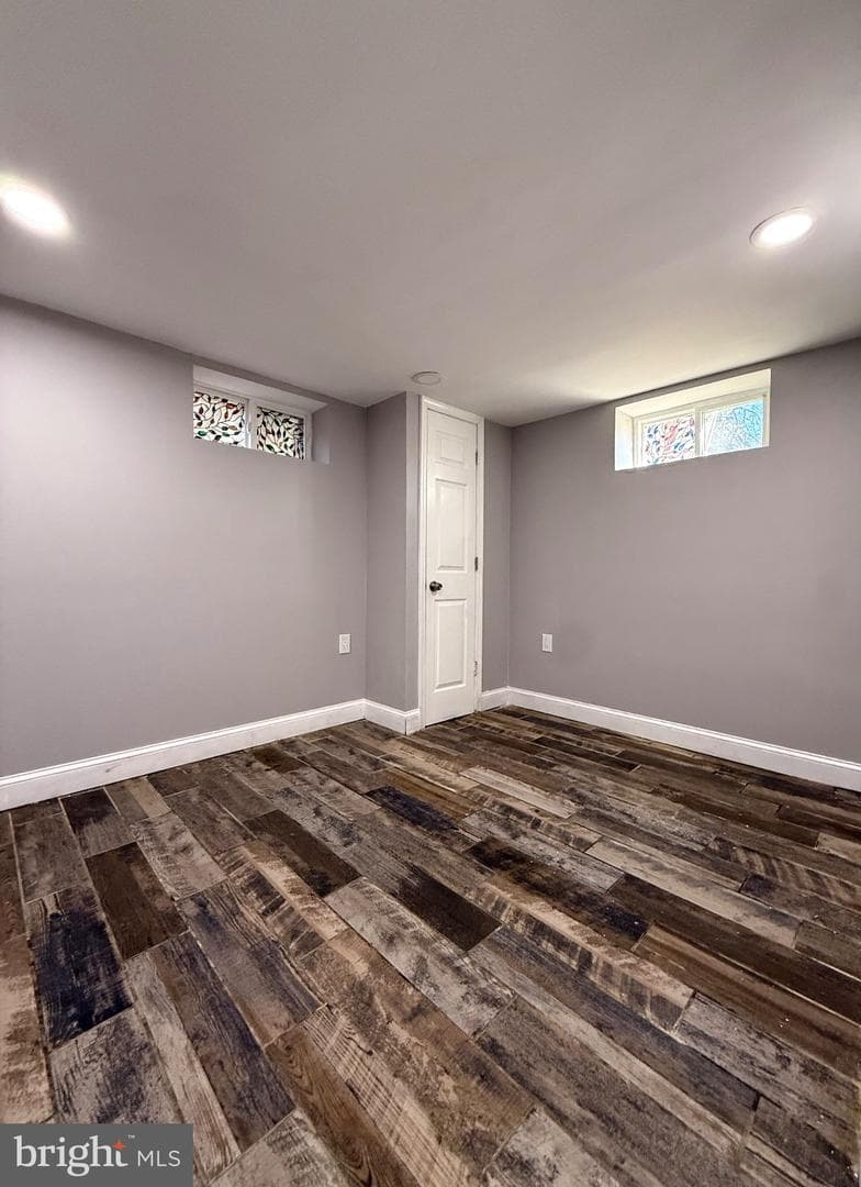 5819 Crown Street photo 18