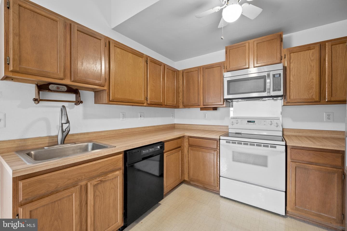 6804 Zook Place photo 13