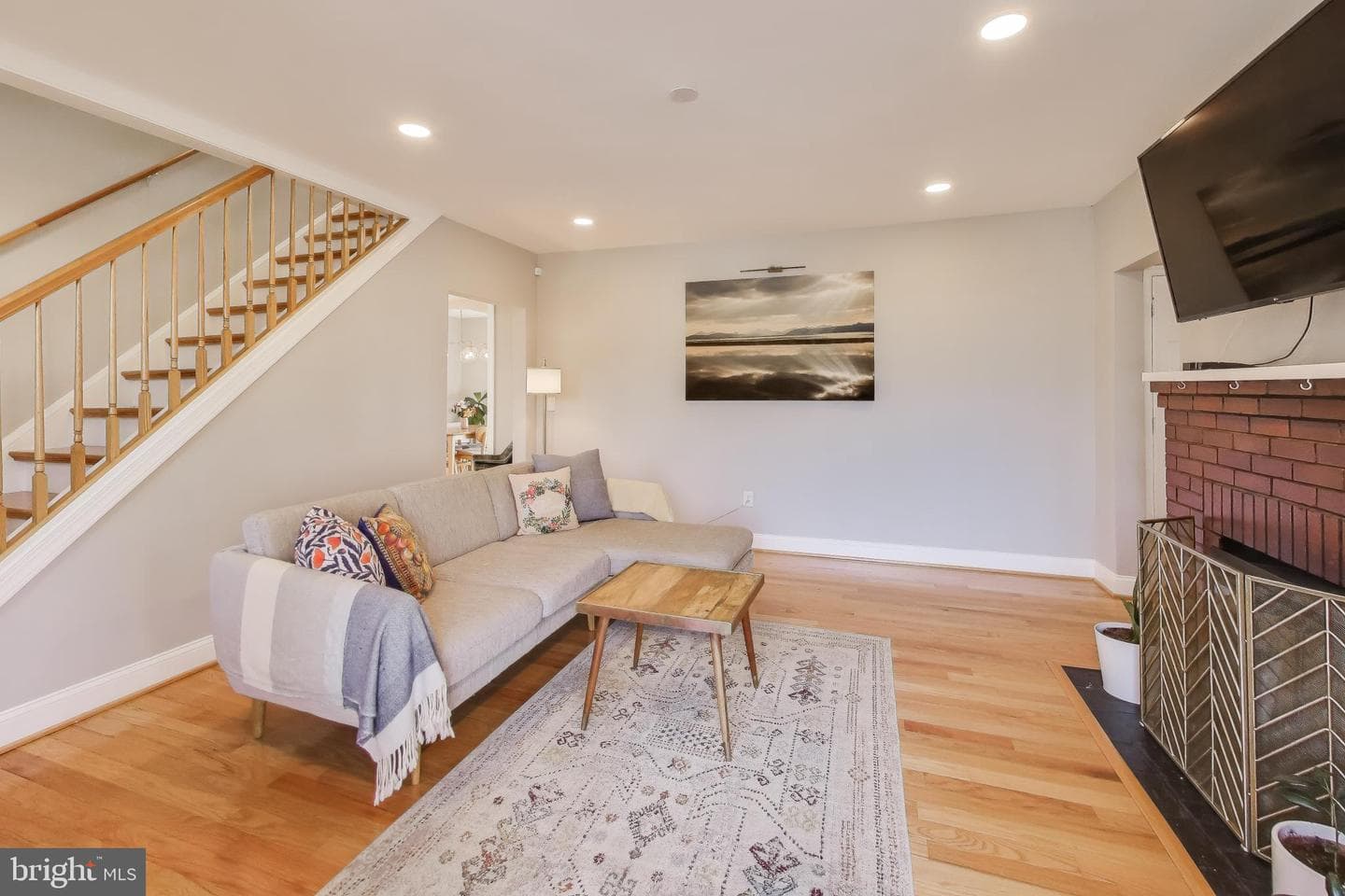 3913 Oglethorpe Street photo 2
