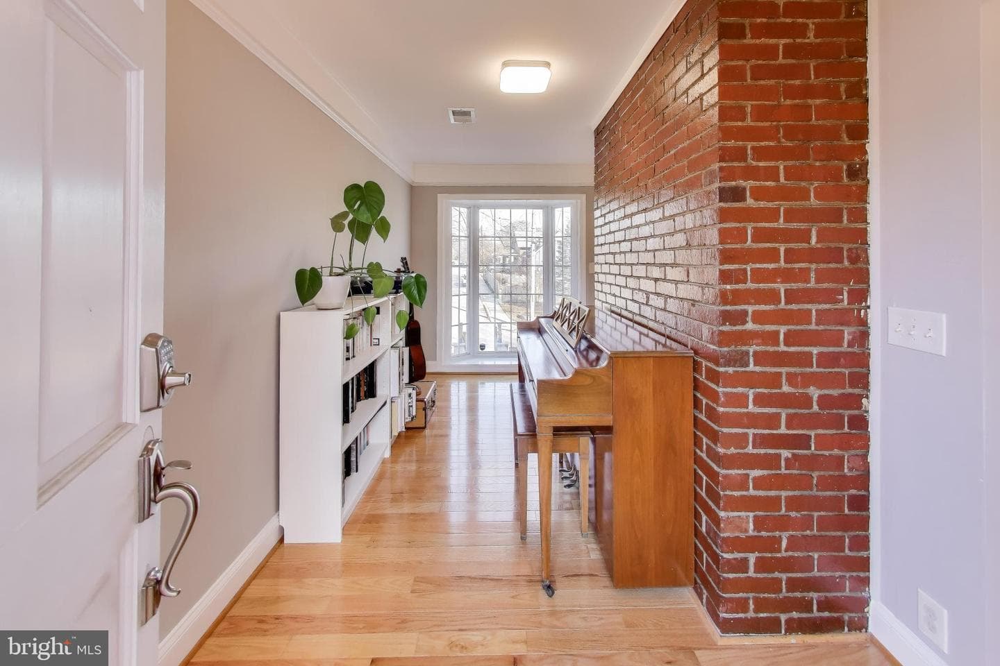 3913 Oglethorpe Street photo 5