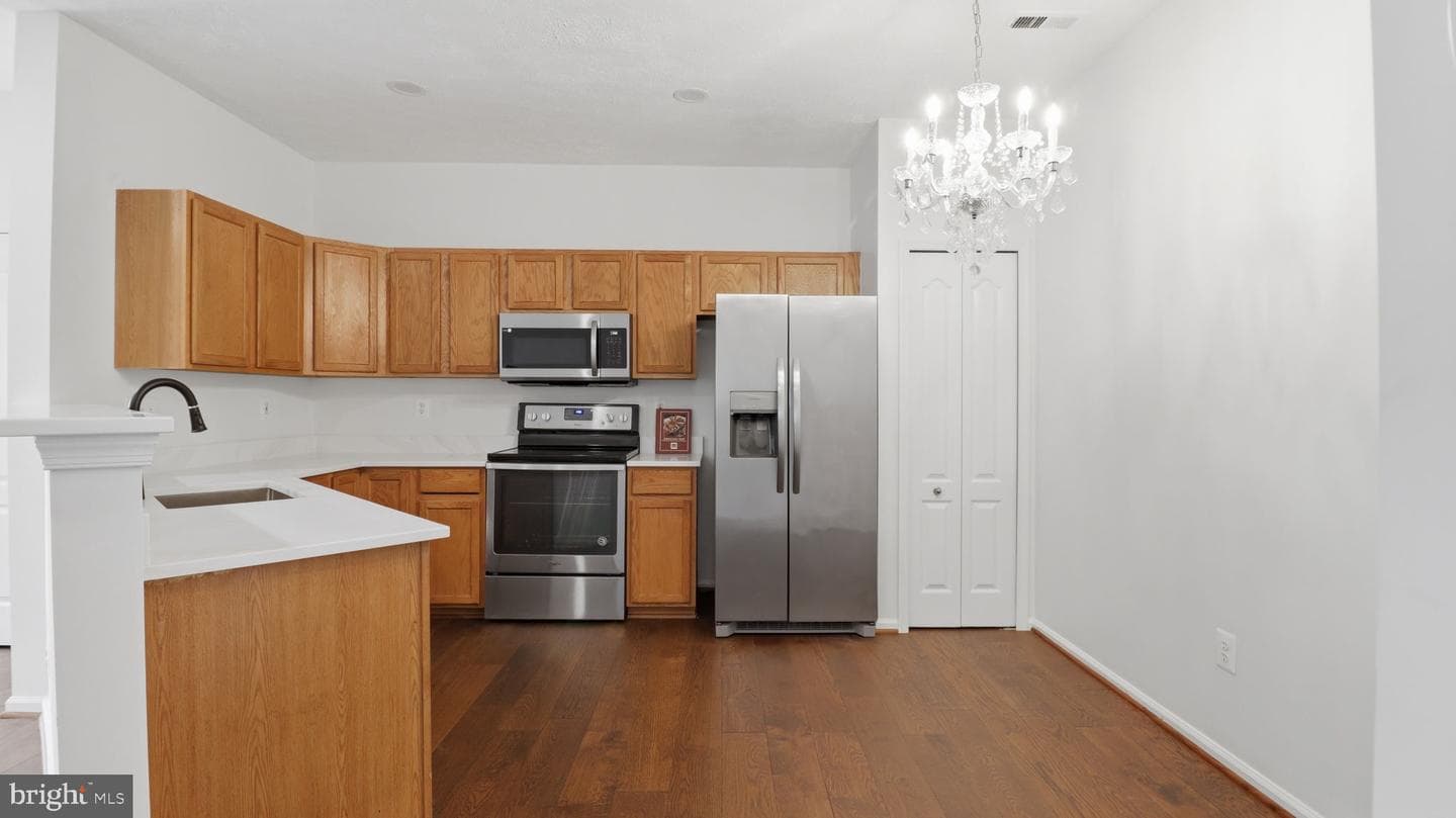 16509 Eastview Lane photo 5