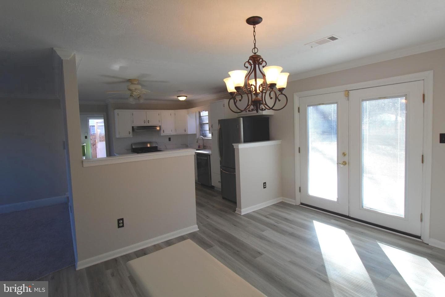 7015 Dower House Road photo 9