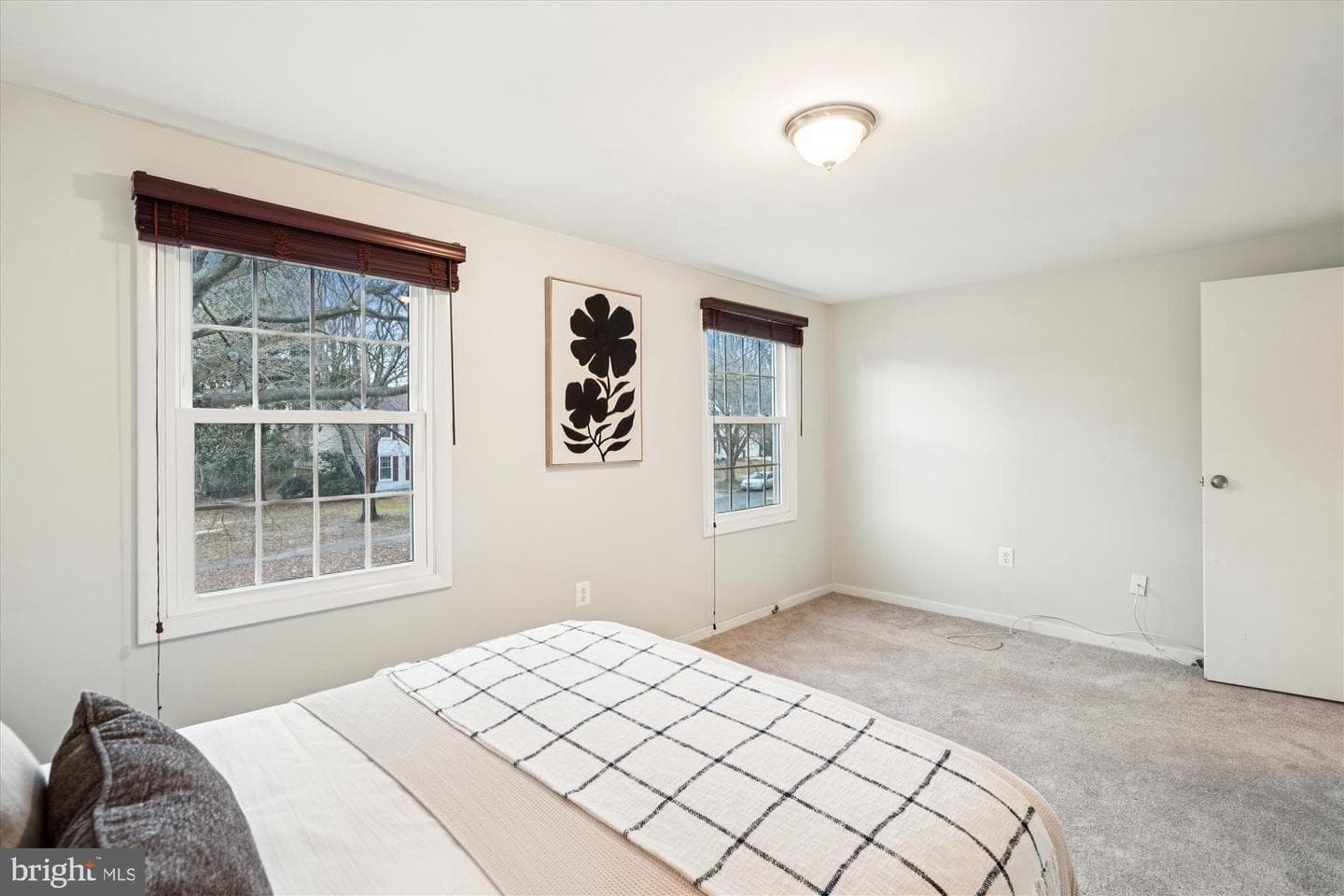 8414 Clay Drive photo 32