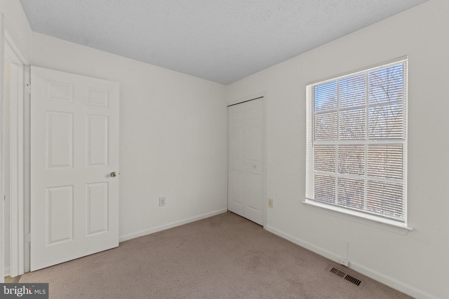 4043 Silver Park Terrace photo 20