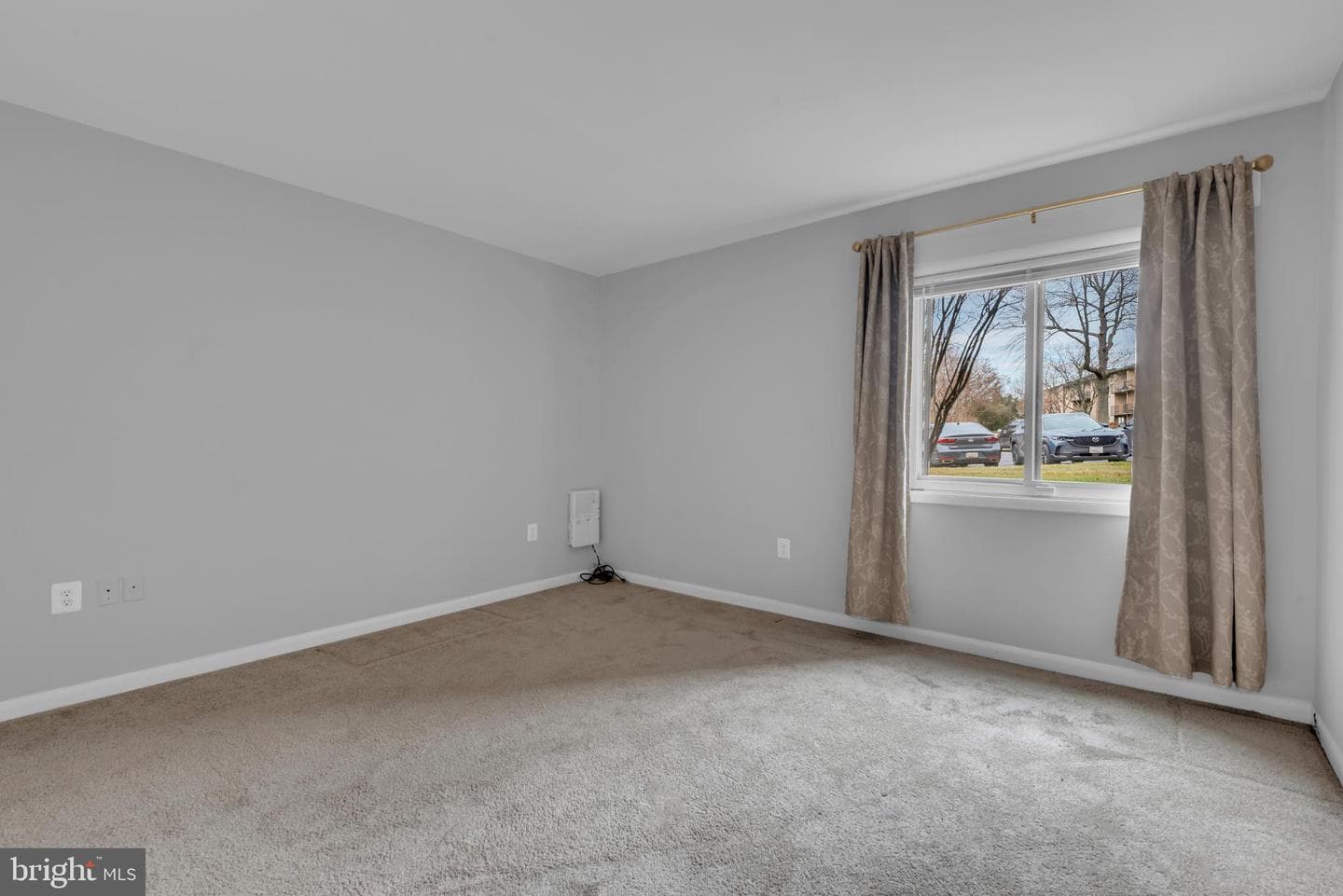 6916 Hanover Parkway #100 photo 16