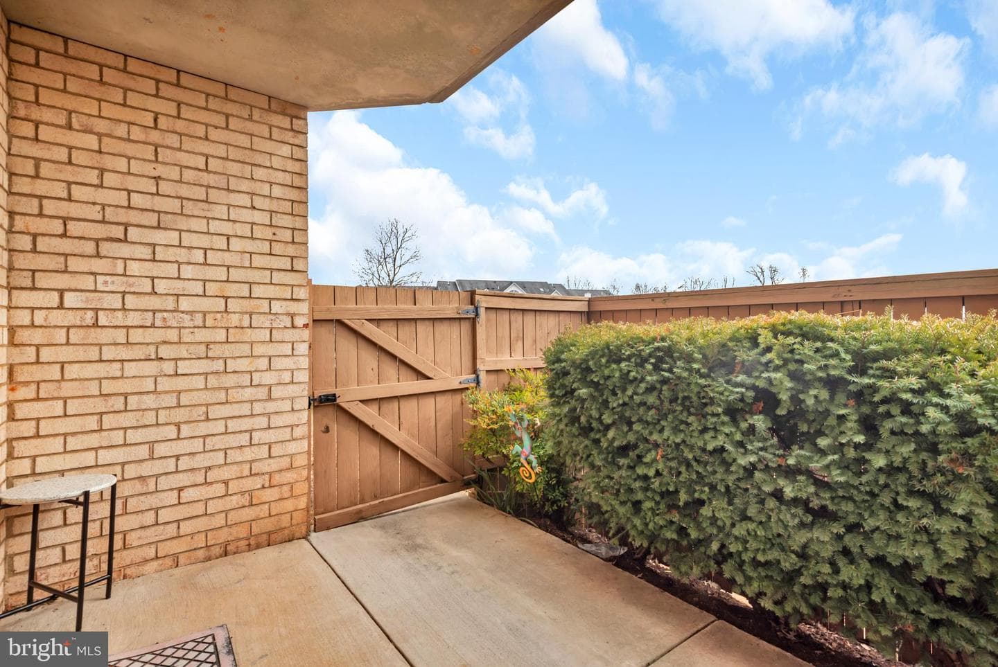6916 Hanover Parkway #100 photo 23