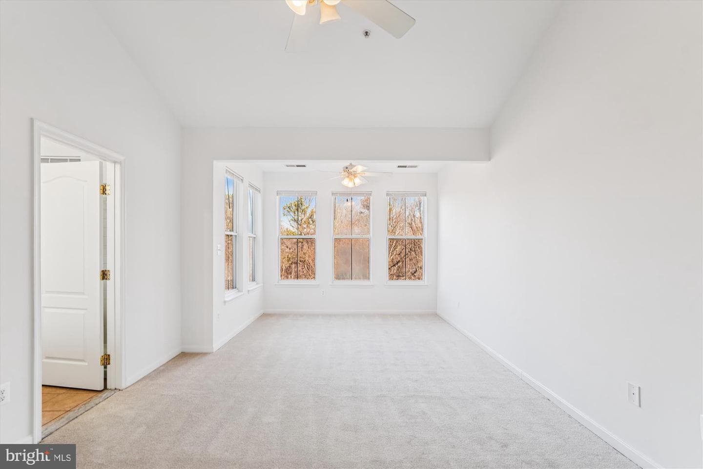 5602 Hartfield Avenue photo 22