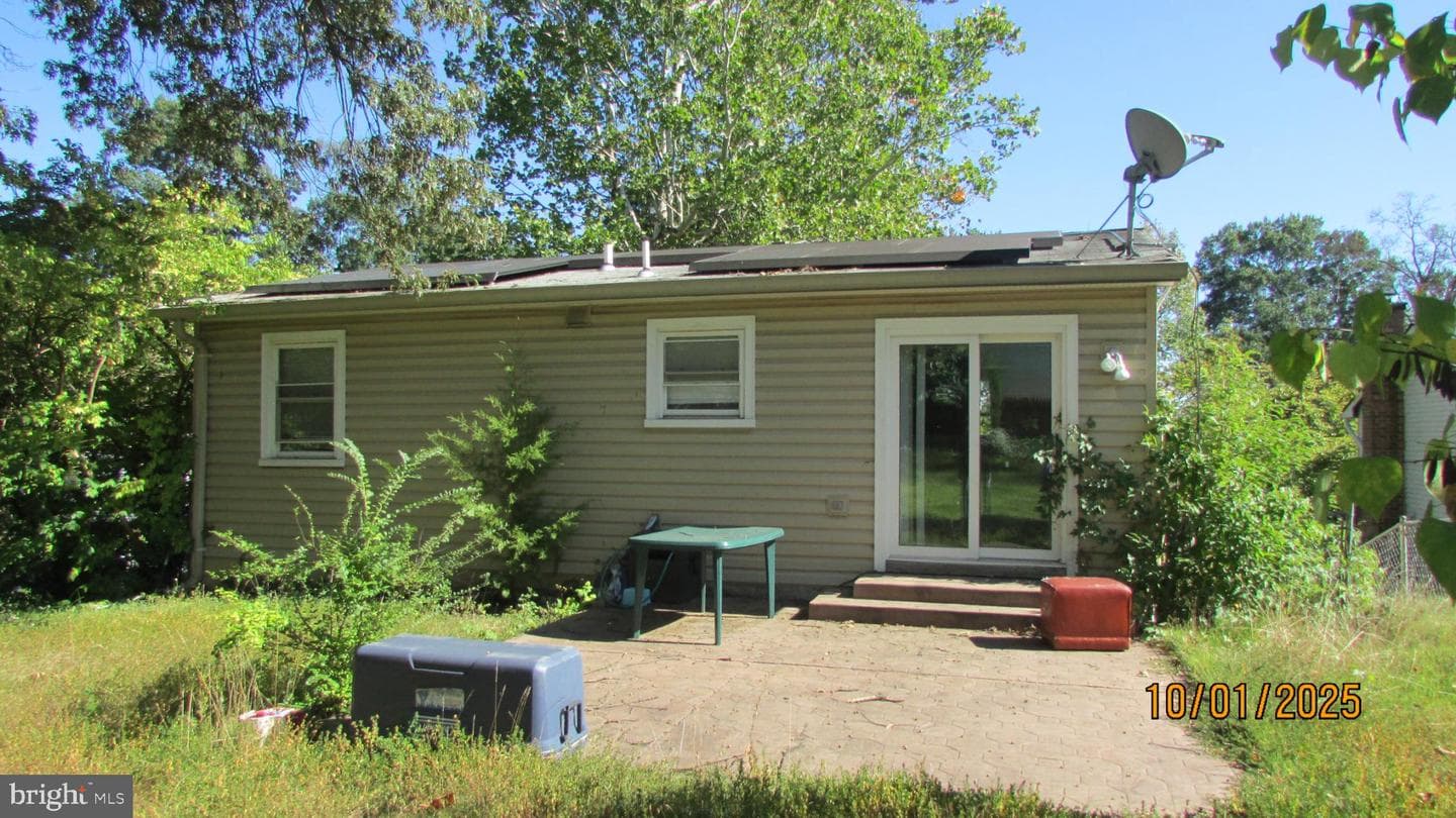 9506 49th Avenue photo 3