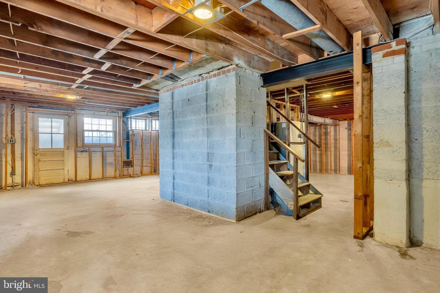12602 Darlenen Street photo 39