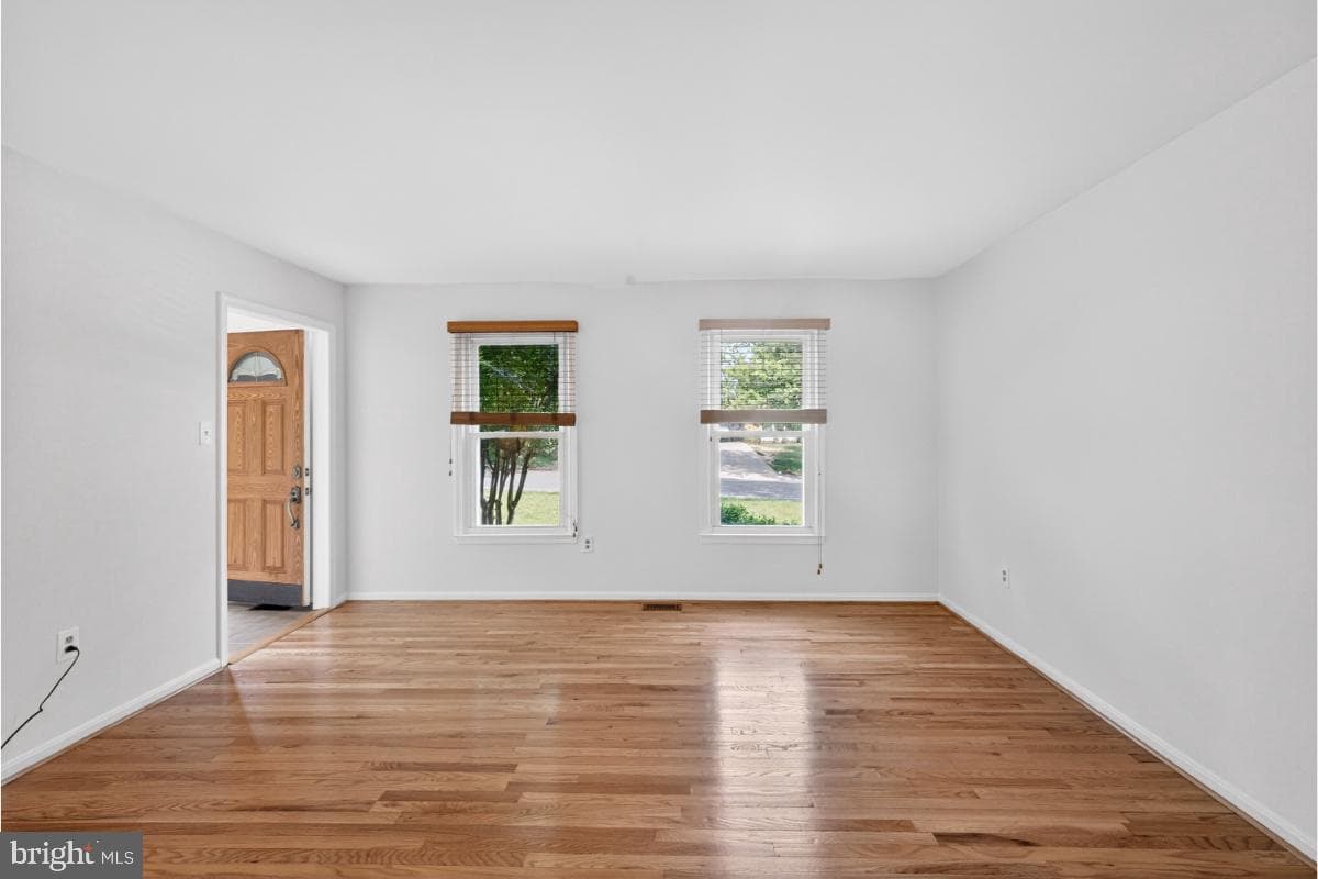 11203 Cedar Lane photo 11