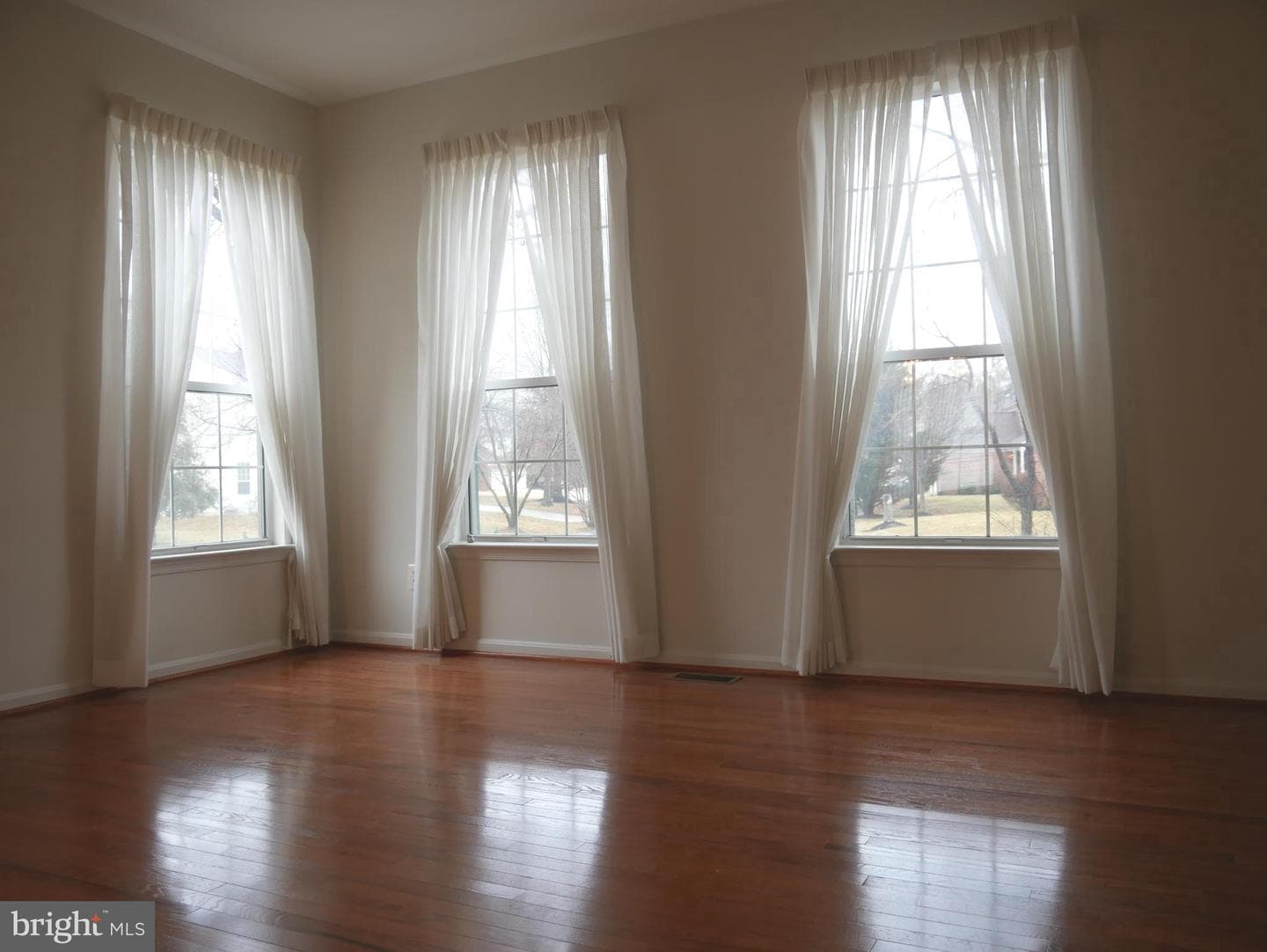 5704 Allwood Court photo 5