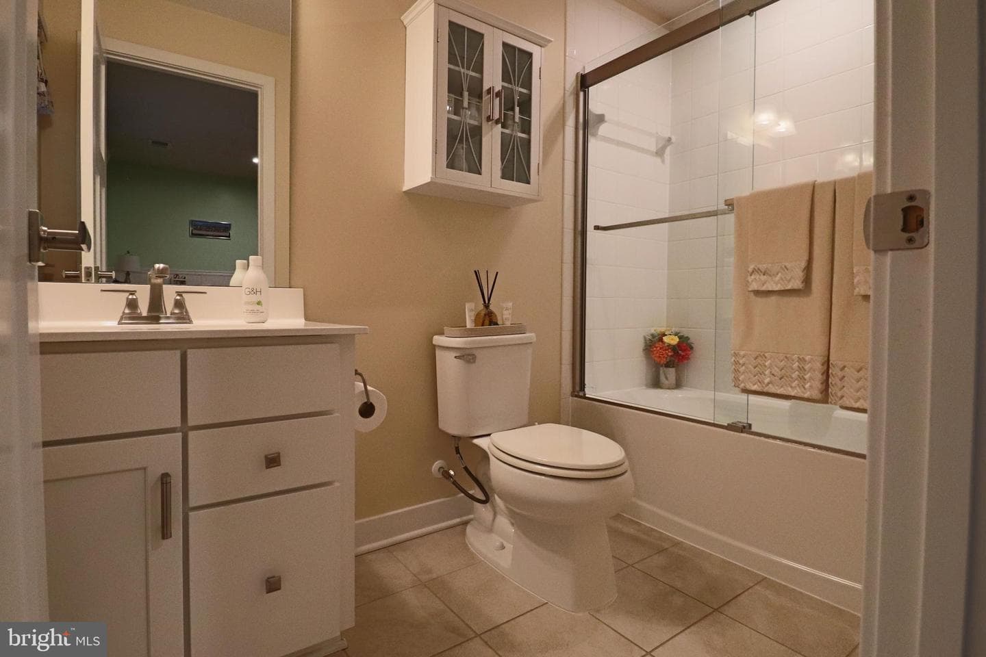 2412 Avondale Overlook Drive photo 4