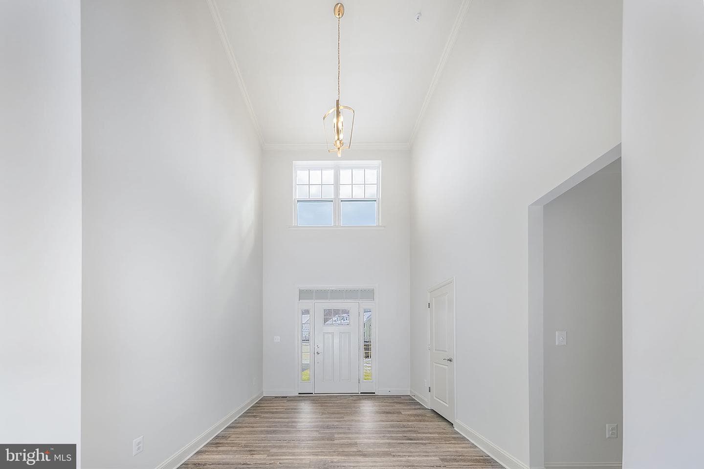 15719 Henrietta Drive photo 11