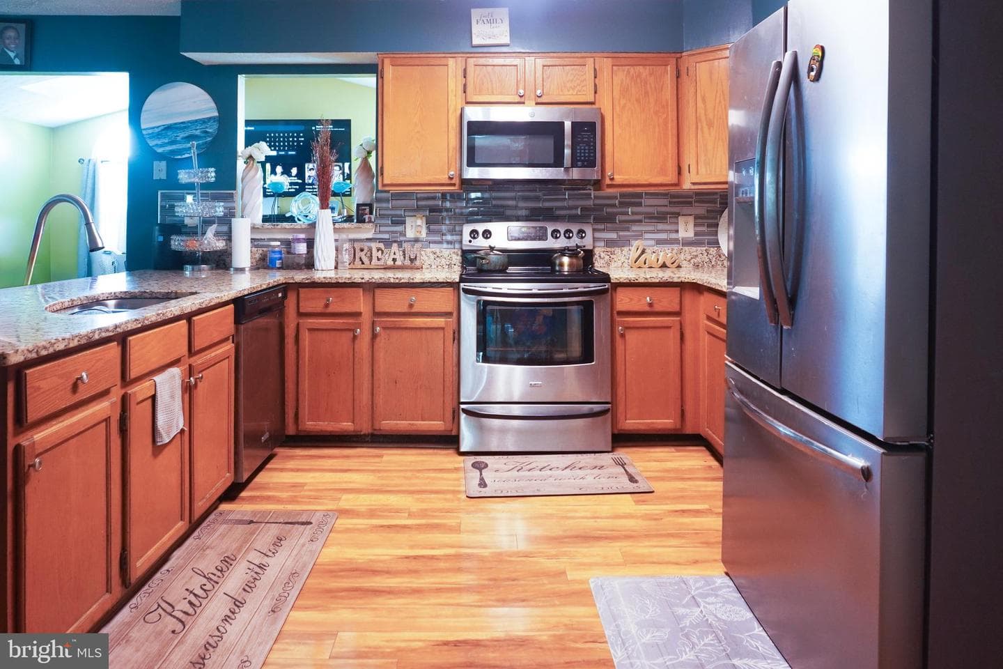 1511 Kingsgate Street photo 6