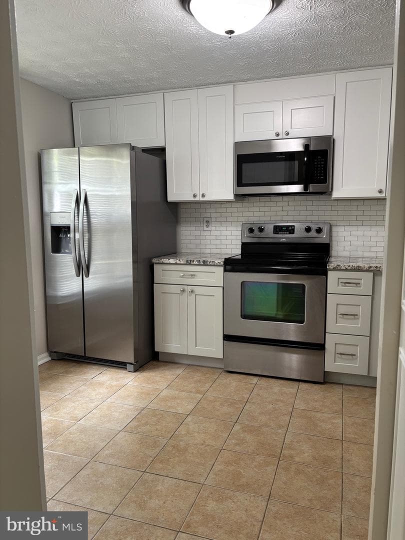 2815 Nomad Court E photo 7