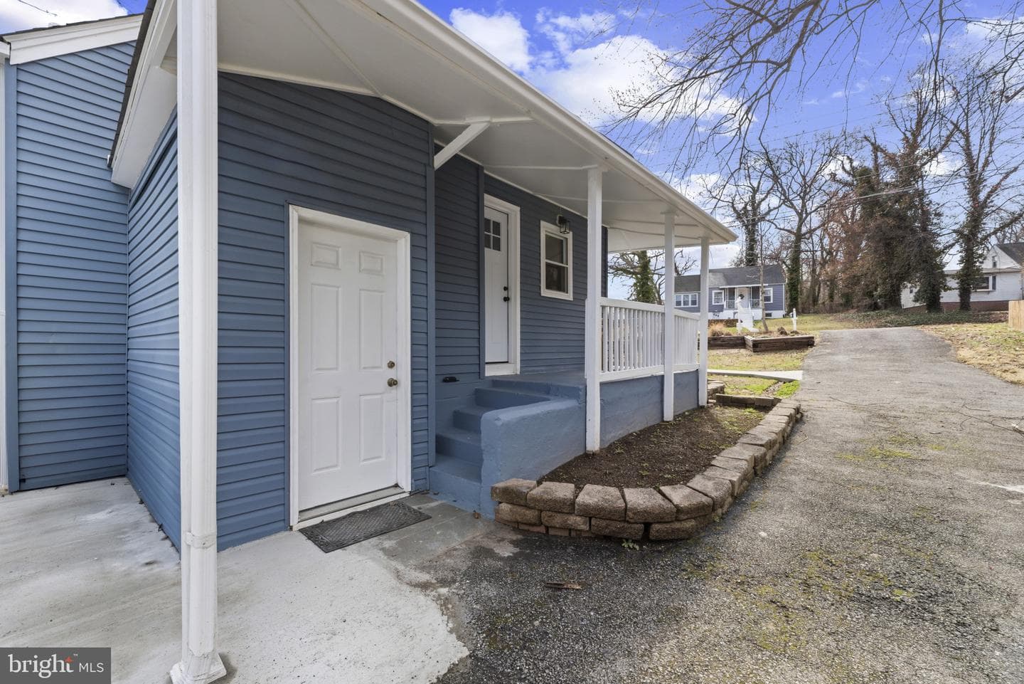 4104 Maple Road photo 4
