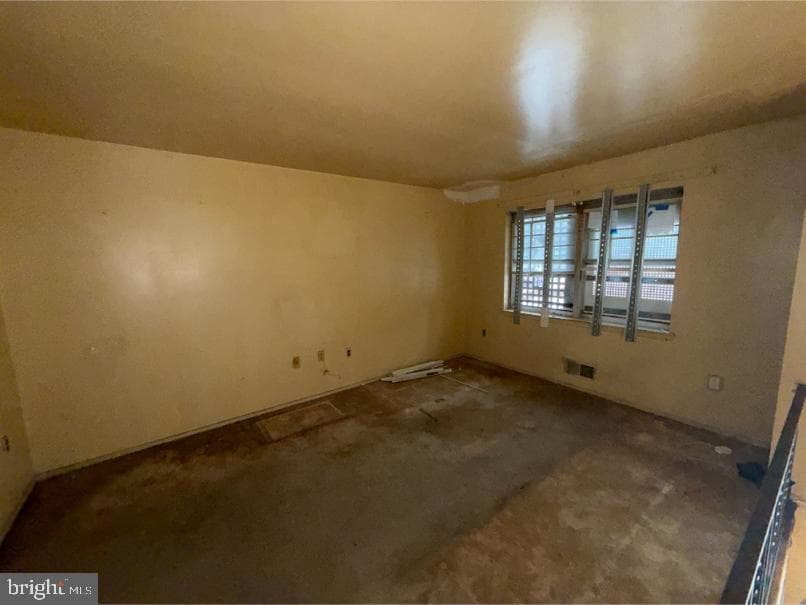 1201 Gondar Avenue photo 2