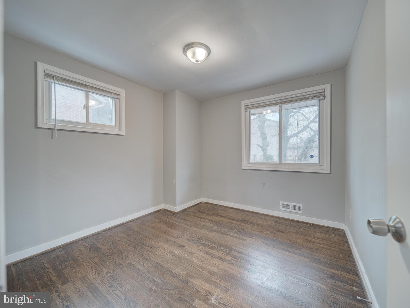 709 Marcy Avenue photo 15