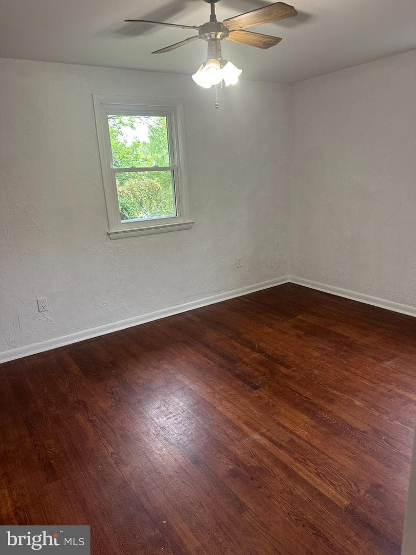 4608 Marie Street photo 12