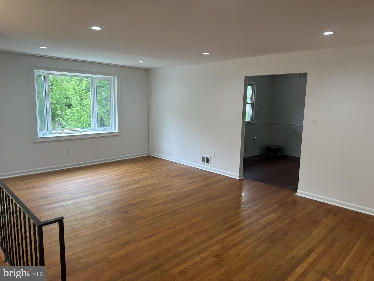 4608 Marie Street photo 2